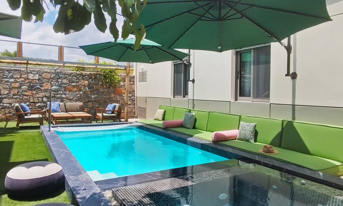 Peza Villa | Country-chic delux villa with poolyard for all-day fun & 5 star amenities