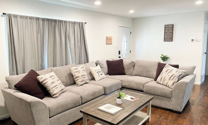 Keller House | Country Chic in Fort Worth | Pets OK + NASCAR Nearby