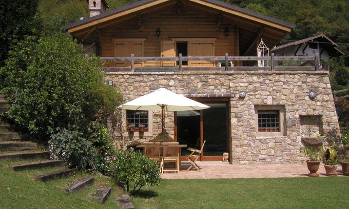 Ranzanico House | Country cottage, stone cottage on garden with lake view, apartment.