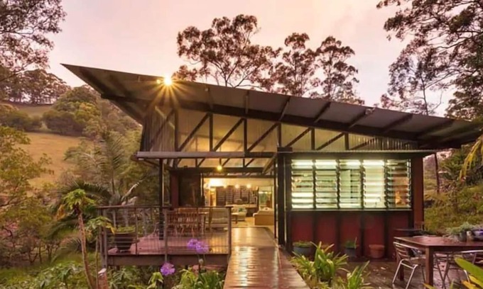 Cooroy House | Country Creek Retreat