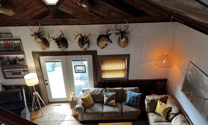 Elroy House | Country Family Cabin located on the hillside of 20 acres. Close to Dells area