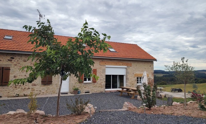 Barrais-Bussolles Cottage | Country farmhouse - Rated 4*