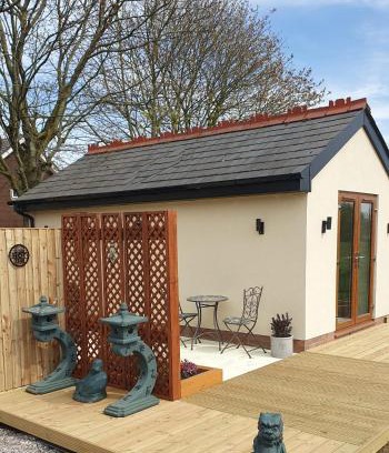 Leigh House | Country Guest House With Hot Tub