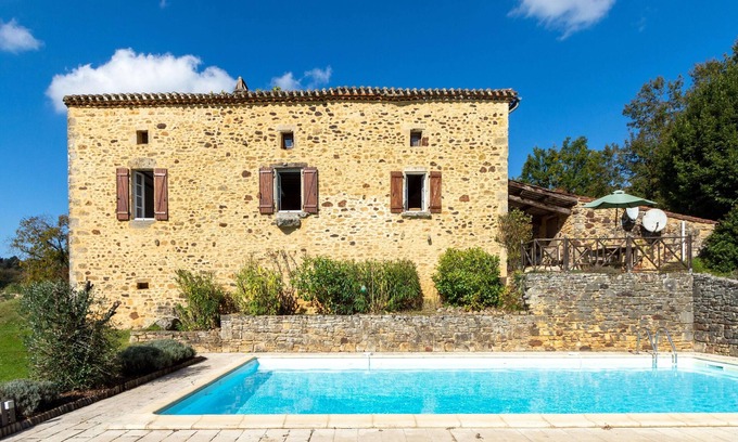 Montcabrier House | Country house with pool in prime location