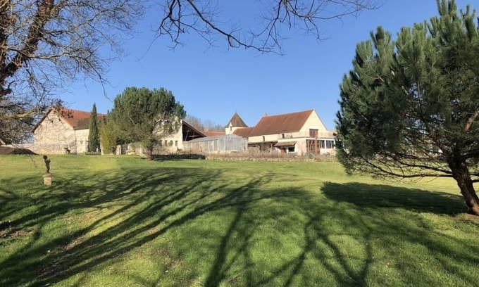 Journet House | Country house 11 bedrooms, indoor heated pool, sauna, jacuzzi. Woods and lakes.