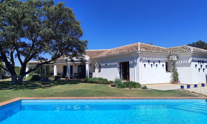 Villanueva del Rosario House | Country House 'Buddha-Can' with Private Pool