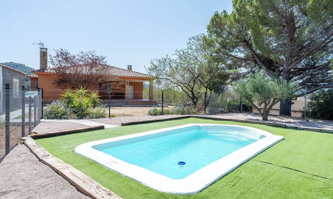Alforja House | Country House 'Ca La Cuca' with Mountain View, Private Pool and Wi-Fi