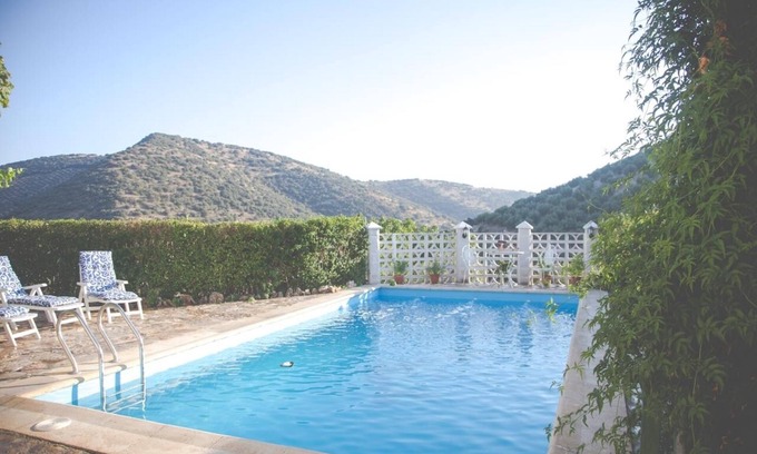 Almedinilla Villa | Country House Cortijo Colomo with Mountain View, Pool, Garden & Wi-Fi