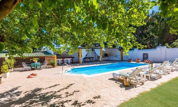 Archidona House | Country House 'Cortijo La Vega Archidona' with Mountain View, Wi-Fi and Air Conditioning
