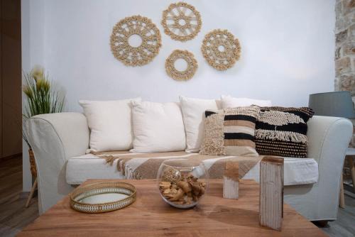 Koutsi House | Country house