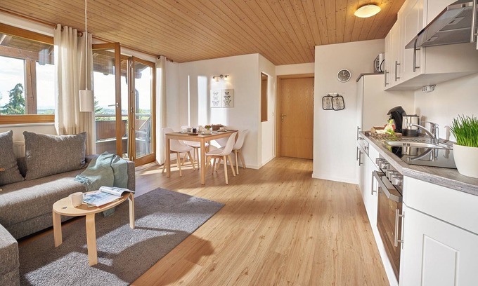 Bitzenhofen Apartment | Country house Hoher Wasserburg, 58sqm, 2 bedrooms, max. 4 persons