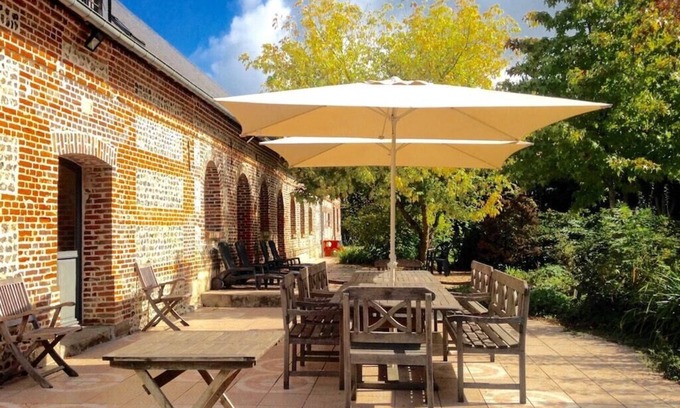 Saint-Saens House | Country house ideal for big families, groups of friends & corporate retreats. n