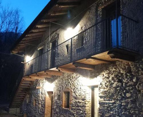 Villar San Costanzo Bed & Breakfast | Country House Le Gaie Allegre