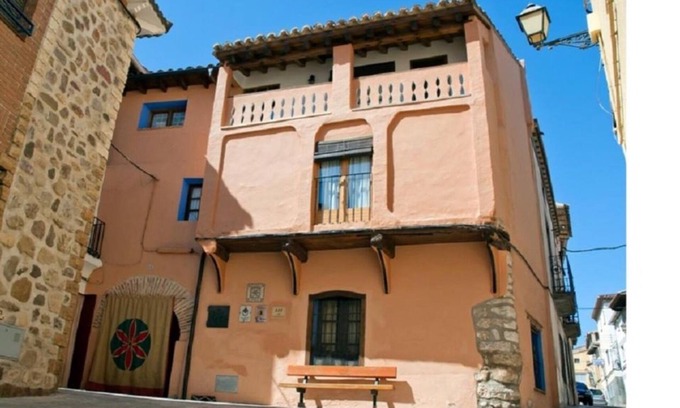 Azuara House | Country House 'Jara' with Private Terrace, Private Garden and Wi-Fi