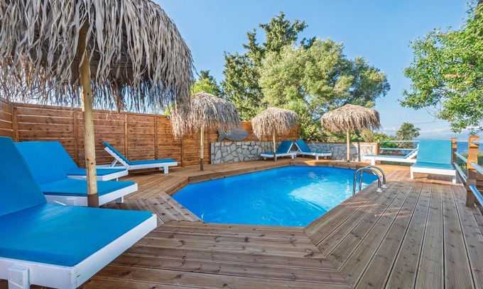 Korakades Villa | Country House 'Kalimoukos' with Sea View, Wi-Fi and Air Conditioning