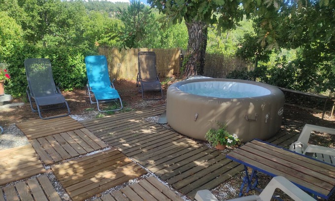 La Verdiere House | Country house "LA CHARRUE BLEUE" in the peaceful VERDON park