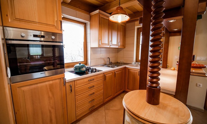 Bostanj House | Country House Mirt