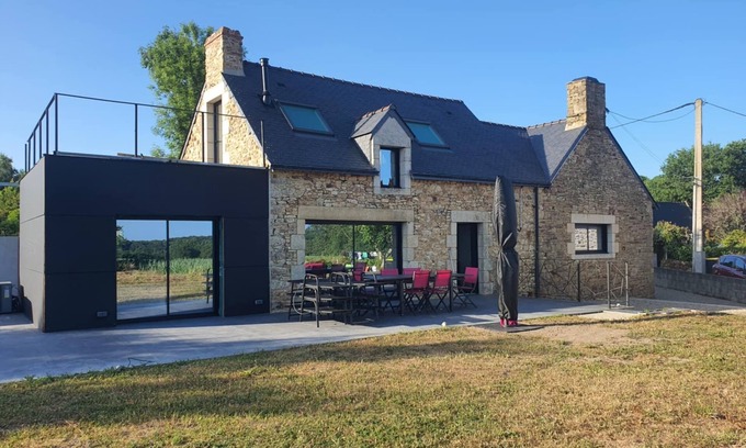 Branderion House | Country house near the sea