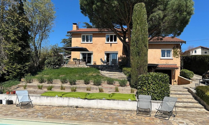 Sainte-Consorce Villa | Country house - swimming pool - view of Monts du Lyonnais - 25 min from Lyon