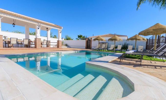 Estacion de Cartama House | Country House Zambrana with Heated Pool
