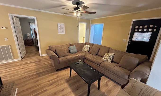 Darlington House | Country Living w/TVs in Each Room