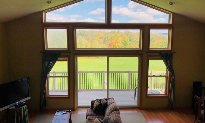 LaFayette Cabin | Country Lodge: Hot Tub, Waterfalls, Pond, Hiking, Amazing Views, & Chickens