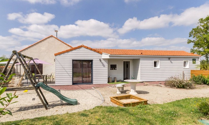 Saint Viaud Cottage | Country Retreat with Games, Bikes, & Baby Gear Near Nantes and the Sea