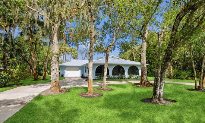 White City House | Country Setting