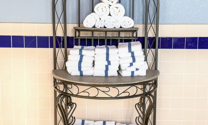 Preston Hotel | Country Trails Inn & Suites