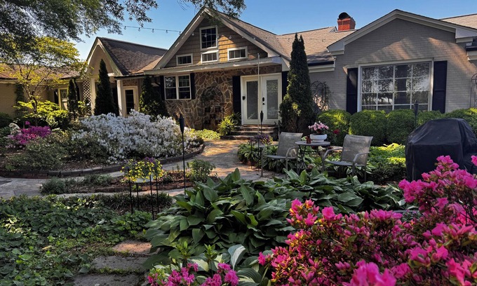 Java Other | Country Vineyard Escape 5-bedroom farmhouse