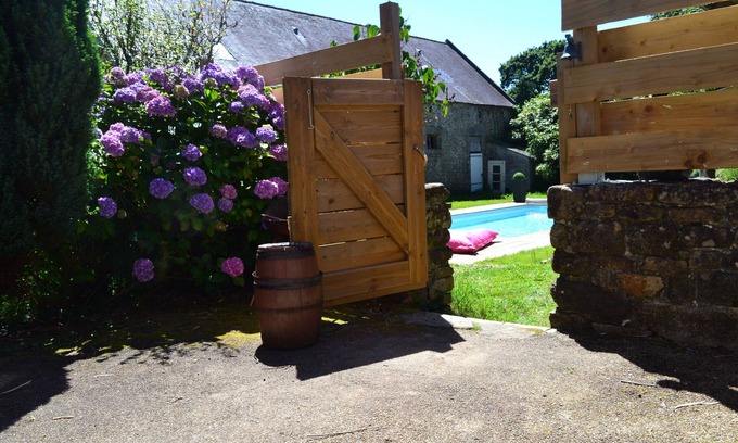 Pluguffan Cottage | Countryside gite, near the sea, ideally situated for visiting Southern Finistère