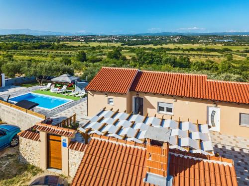Benkovac House | Countryside holiday home - pool - big terrace