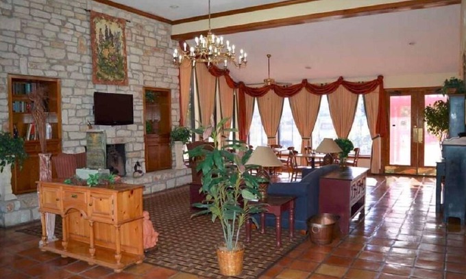 Wharton Hotel | Countryside Inn