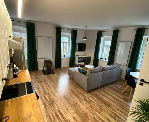 Janowice Wielkie Apartment | Countryside Retreat