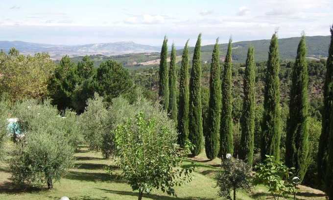 Chianni Villa | Countryside Villa with pool (8-12 beds)