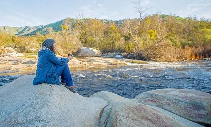 Three Rivers Apartment | Couples Retreat at The Sequoia Charm Suite w/River Access- 5 Minutes to Sequoia!