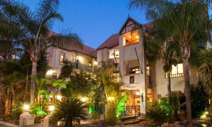 Arcadia Hotel | Court Classique Suite Hotel