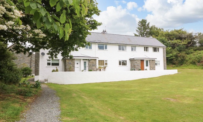 Llanbedrog House | COURTLANDS, pet friendly, luxury holiday cottage in Llanbedrog