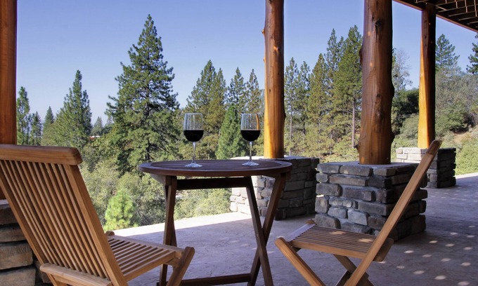 Murphys Bed & Breakfast | Courtwood Inn