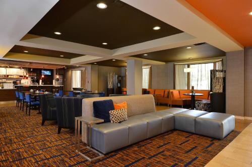 Bentonville Hotel | Courtyard by Marriott Bentonville