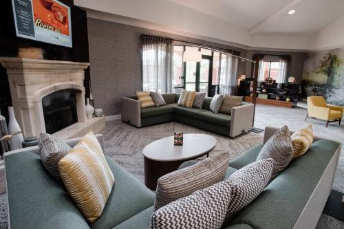 Hickory Hotel | Courtyard by Marriott Hickory