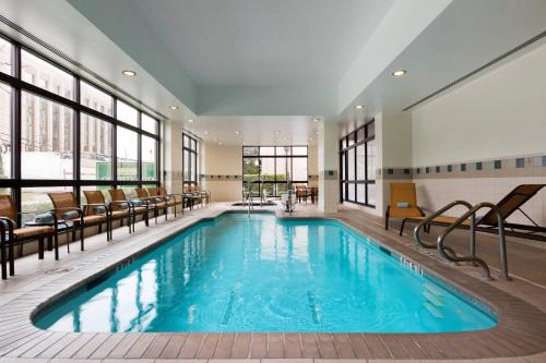 Uptown Hotel | Courtyard by Marriott Houston Galleria