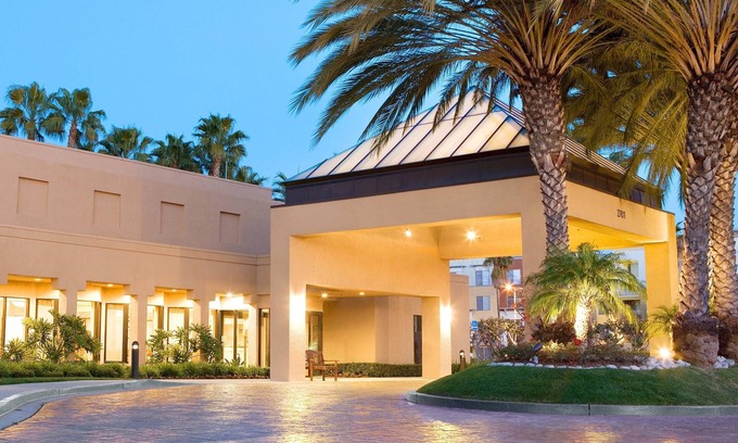 Irvine Business Complex Hotel | Courtyard by Marriott John Wayne Airport/Orange County