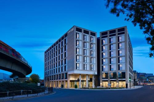 Royal Docks Hotel | Courtyard by Marriott London City Airport