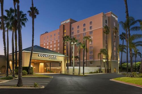 Walnut Valley Hotel | Courtyard by Marriott Baldwin Park