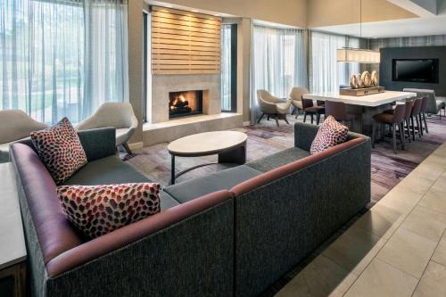 Newark Hotel | Courtyard Newark Liberty International Airport