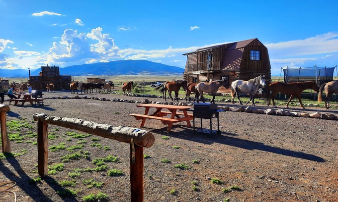 Capulin Cabin | Cowboy Ranch House Cabin