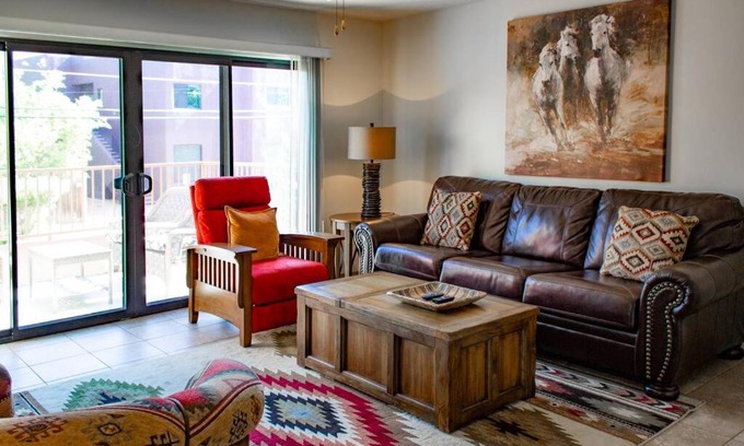 West Sedona Apartment | Cowboys & Angels - Classic Sedona style w/great location