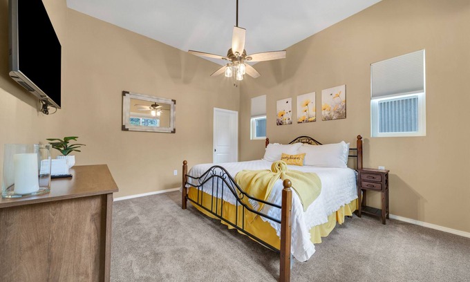 Flagstaff Apartment | Cozy 1-bedroom apartment in charming Flagstaff with Hot Tub, Wi-Fi and AC.