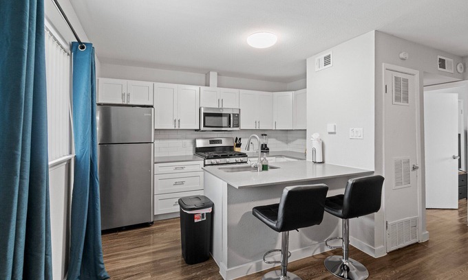 Highland Apartment | Cozy 1 Bedroom Apt in Highland Austin 3720